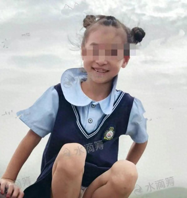 大御优配 痛心！河南汝州33岁女子做饭时煤气突然爆炸，7岁女儿瞬间被火势冲到1米外，两人严重烧伤